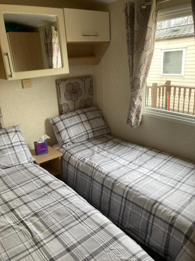 Luxury Caravan At Turnberry - Short Walk To Beach Girvan Bagian luar foto