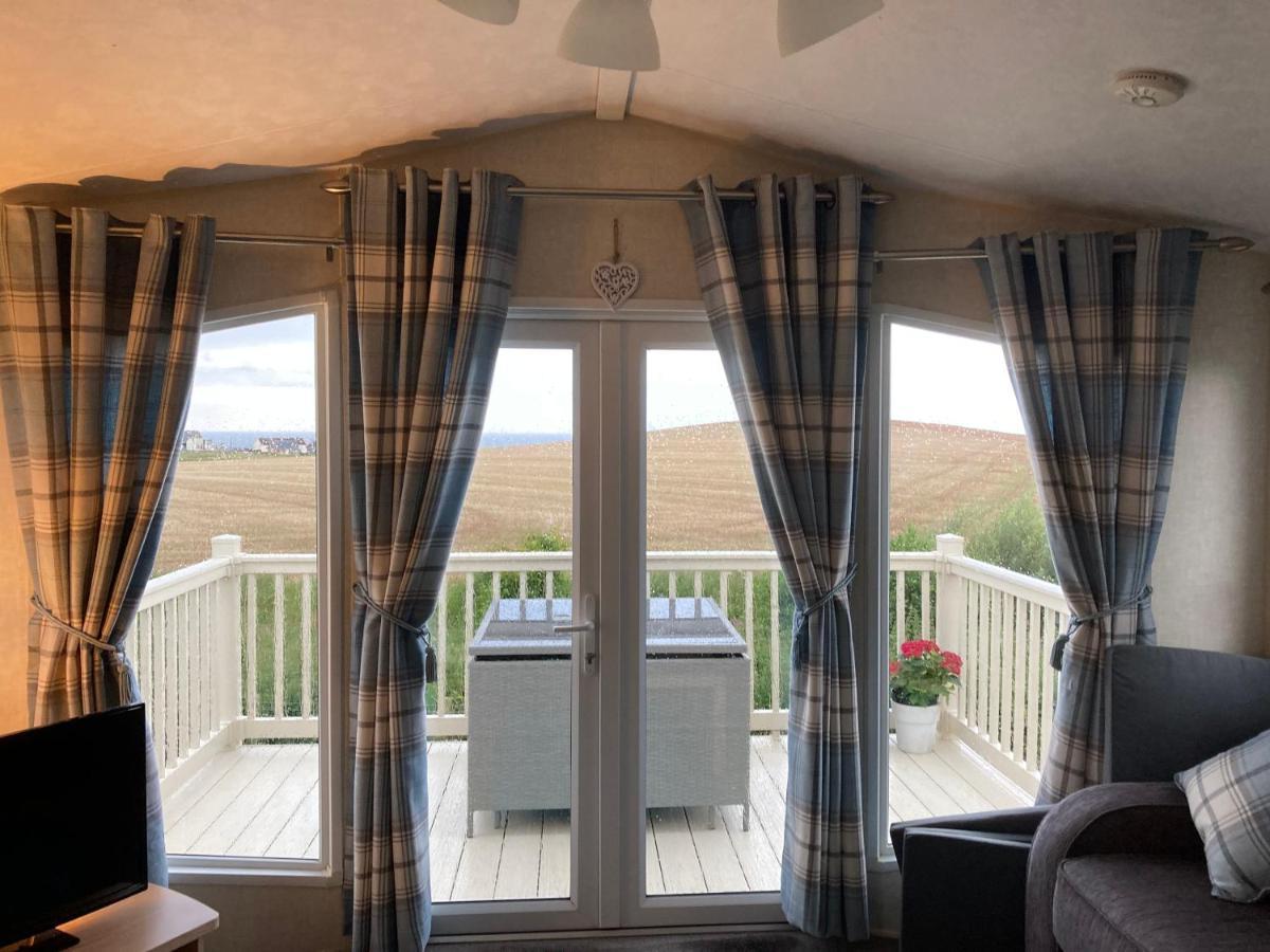 Luxury Caravan At Turnberry - Short Walk To Beach Villa Girvan Bagian luar foto