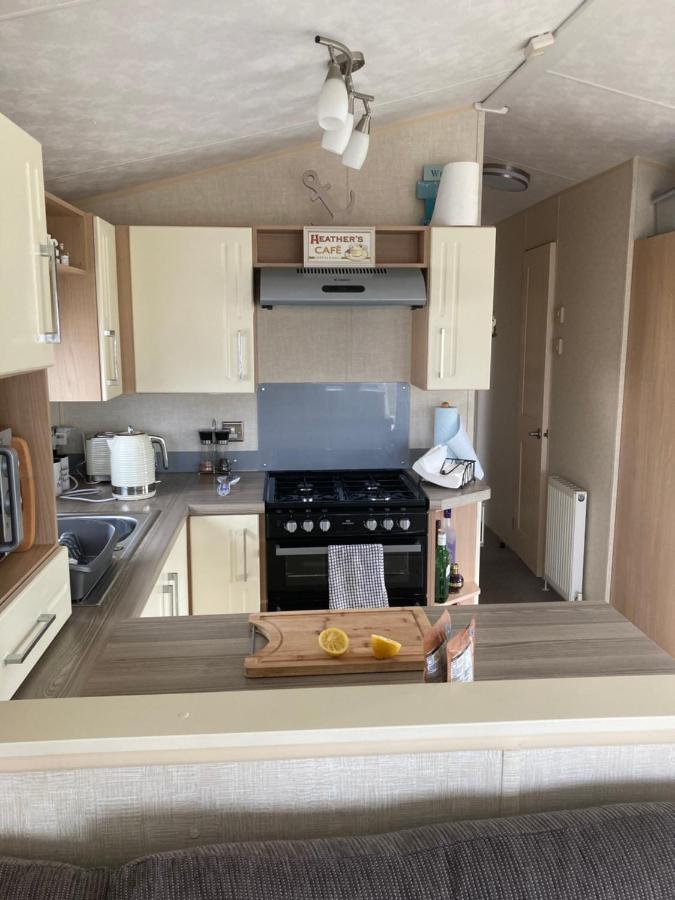 Luxury Caravan At Turnberry - Short Walk To Beach Villa Girvan Bagian luar foto