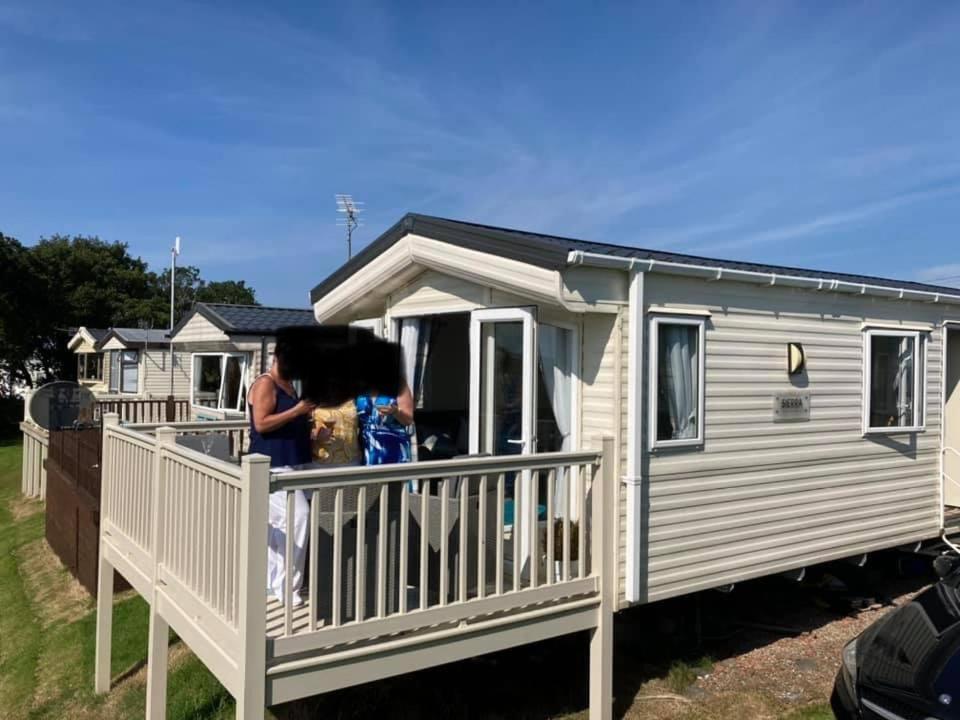 Luxury Caravan At Turnberry - Short Walk To Beach Girvan Bagian luar foto